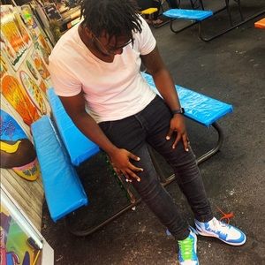 Meet your Posher, Logan